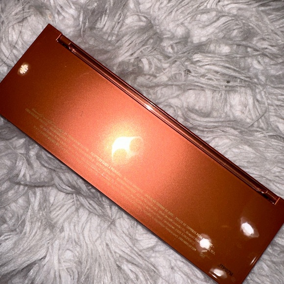 URBAN DECAY NAKED HEAT - Picture 3 of 3